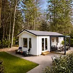 Ferienhaus Natuurhuisje In Het Bos Met Rustige Ligging En Ruime Tuin Stijlvol Ingericht Stayatsas Sam *