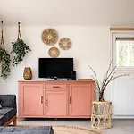 Natuurhuisje In Het Bos Met Rustige Ligging En Ruime Tuin Stijlvol Ingericht Stayatsas Sam Ferienhaus *