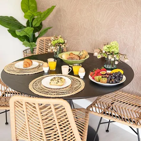 Prázdninový dům Stayatsas Sam, Middenin Het Bos, Kindvriendelijk, Stijlvol Ingericht, Parkeren Naast Het Huisje,veel Privacy, Ruime Tuin Epe