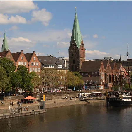 Stayatsas Sam, Middenin Het Bos, Kindvriendelijk, Stijlvol Ingericht, Parkeren Naast Het Huisje,veel Privacy, Ruime Tuin Epe