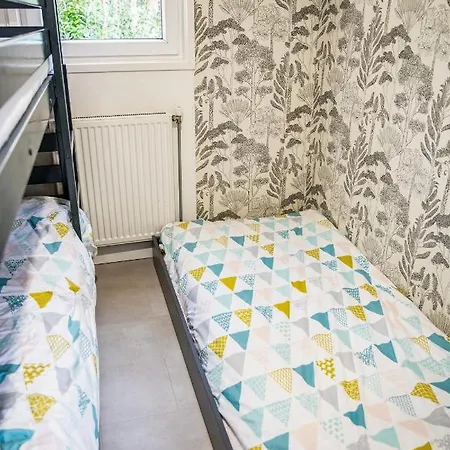 Prázdninový dům Stayatsas Sam, Middenin Het Bos, Kindvriendelijk, Stijlvol Ingericht, Parkeren Naast Het Huisje,veel Privacy, Ruime Tuin Epe