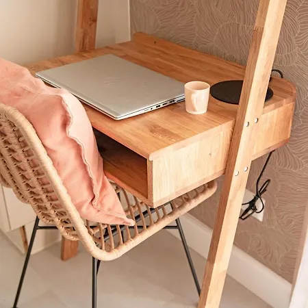 Holiday home Stayatsas Sam, Middenin Het Bos, Kindvriendelijk, Stijlvol Ingericht, Parkeren Naast Het Huisje,veel Privacy, Ruime Tuin