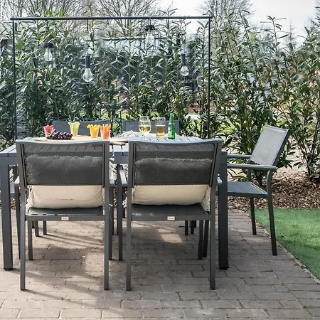 Stayatsas Sam, Middenin Het Bos, Kindvriendelijk, Stijlvol Ingericht, Parkeren Naast Het Huisje,veel Privacy, Ruime Tuin Holiday home Epe