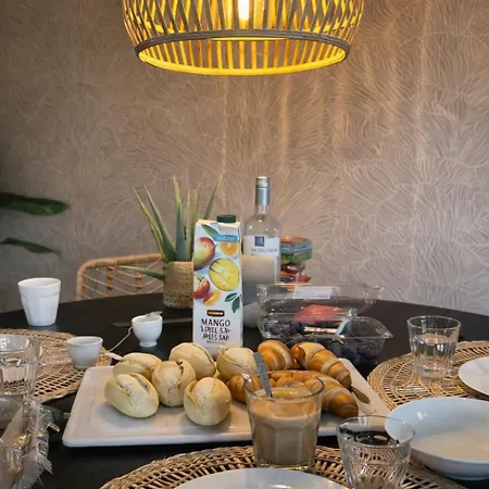 Stayatsas Sam, Luxe Boshuis Met Veranda Prázdninový dům