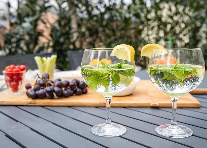 Stayatsas Sam, Middenin Het Bos, Kindvriendelijk, Stijlvol Ingericht, Parkeren Naast Het Huisje,veel Privacy, Ruime Tuin * Epe