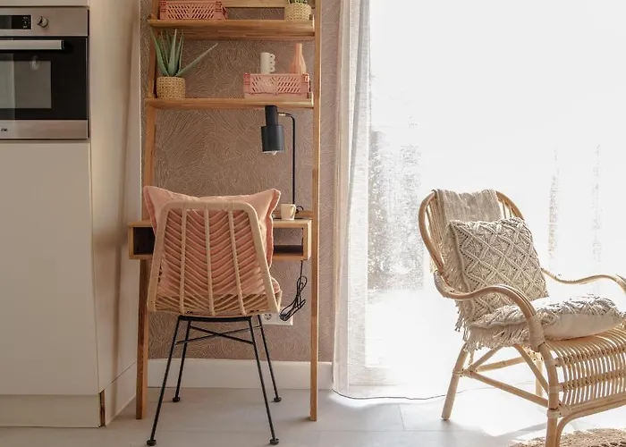 Stayatsas Sam, Middenin Het Bos, Kindvriendelijk, Stijlvol Ingericht, Parkeren Naast Het Huisje,veel Privacy, Ruime Tuin Semesterbostad Epe