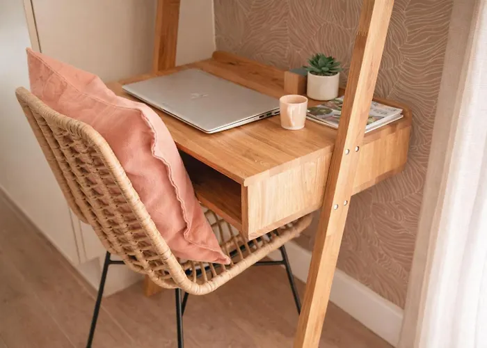 Stayatsas Sam, Middenin Het Bos, Kindvriendelijk, Stijlvol Ingericht, Parkeren Naast Het Huisje,veel Privacy, Ruime Tuin