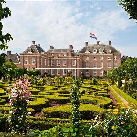 Сasa de vacaciones Stayatsas Sam, Middenin Het Bos, Kindvriendelijk, Stijlvol Ingericht, Parkeren Naast Het Huisje,veel Privacy, Ruime Tuin *