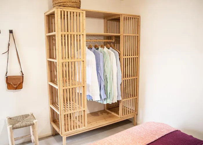 Сasa de vacaciones Stayatsas Sam, Middenin Het Bos, Kindvriendelijk, Stijlvol Ingericht, Parkeren Naast Het Huisje,veel Privacy, Ruime Tuin Epe