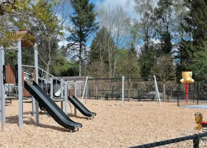 Stayatsas Sam, Middenin Het Bos, Kindvriendelijk, Stijlvol Ingericht, Parkeren Naast Het Huisje,veel Privacy, Ruime Tuin *